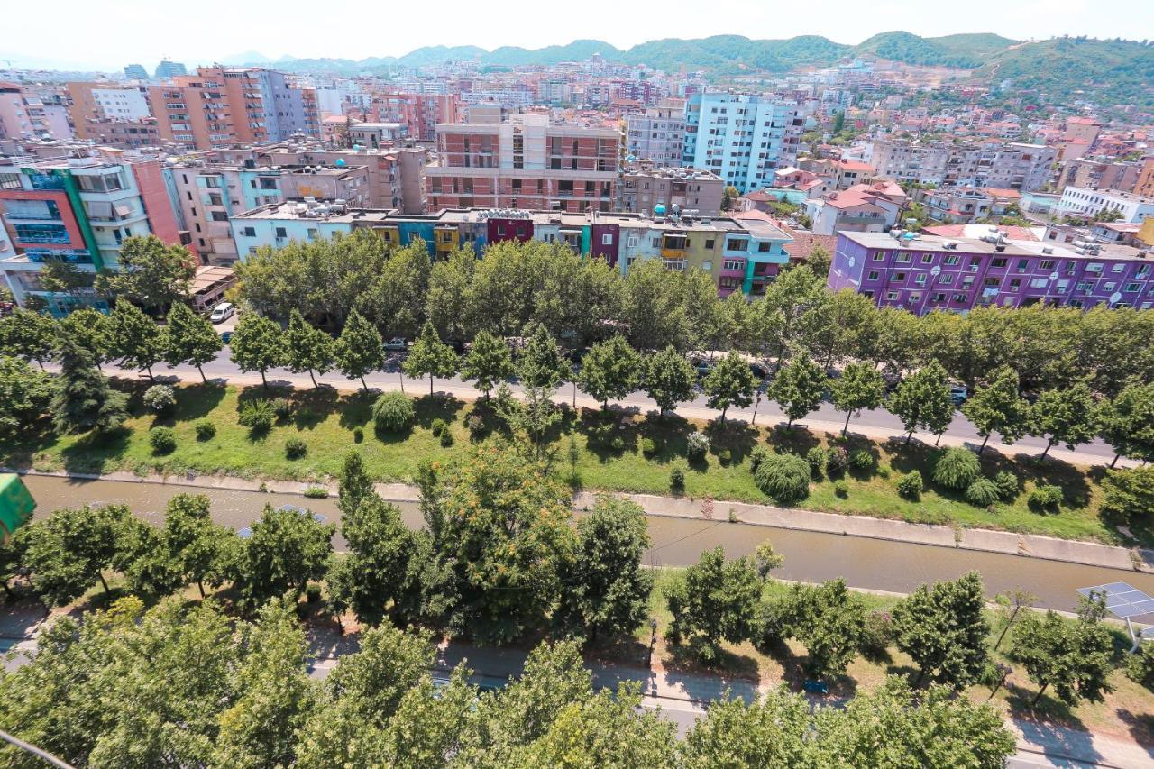 Tirana Views Apartment - Comfy & Spacious Exterior photo